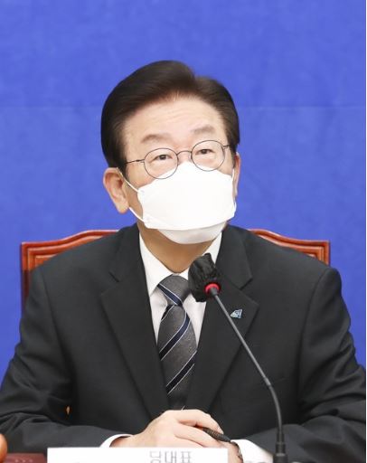 이재명, 은행권 '조병갑' 비유 맹폭···&quot;과도한 예대마진, 가계·기업 막대한 부담 줘&quot;
