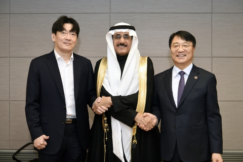 코오롱글로벌, '올레팜'과 사우디 스마트팜 진출···'사막에서 국산 딸기 재배'
