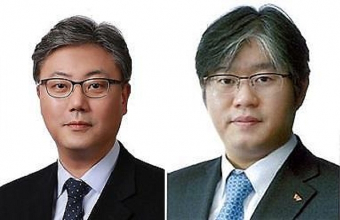 박성하 SK㈜ C&C 대표이사(왼쪽)와 윤풍영 SK스퀘어 최고전략책임자(CIO). 사진=SK 제공