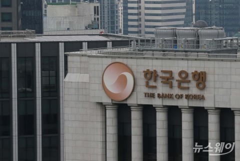 5월 외화예금 51억달러 증가···&quot;기업 해외투자·서학개미 영향&quot;