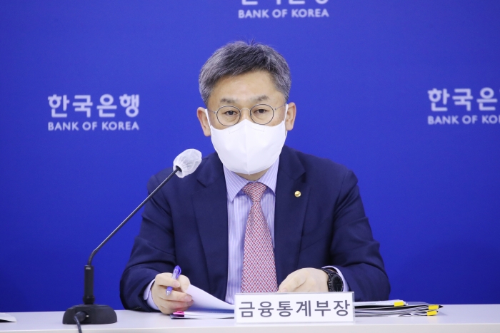 김영환 한국은행 금융통계부장이 9일 오전 서울 중구 한국은행에서 2022년 10월 국제수지(잠정)의 주요 특징을 설명하고 있다. 사진=한국은행 제공