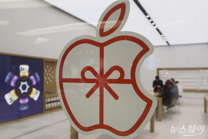 애플 9월 출시 예정인 아이폰15, 고급모델 가격 인상 전망. 사진=강민석 기자 kms@newsway.co.kr