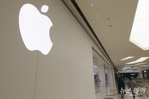 애플 시총 2조달러 붕괴에 테슬라 12%↓···새해 첫날 시장 혼돈