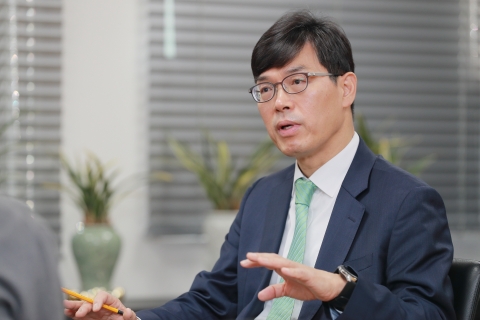 안철경 보험연구원장 연임···선임 절차 무기한 연기 9개월만