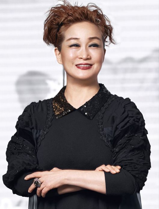 이미경, 美명문대 졸업식 연설···"겸손·자비심으로 전 세계에 감동을"