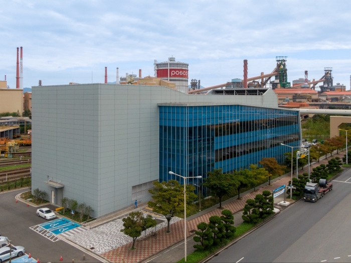 광양제철소의 데이터센터가 한국데이터센터연합회 주관 '그린 데이터센터 브론즈 등급' 인증을 받았다. (사진은 광양제철소 데이터센터 전경)