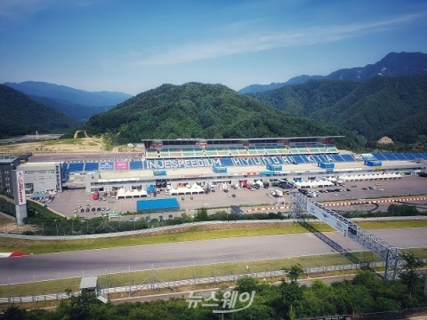 30여년 '태영맨' 김춘수 대표, 단독체제 9개월 만에 돌연 사직···왜