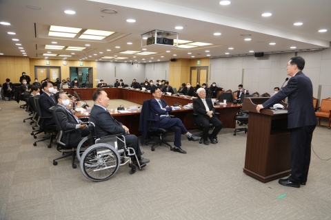 박우량 신안군수, 고 김대중 대통령 탄생 99주년 기념 세미나 참석