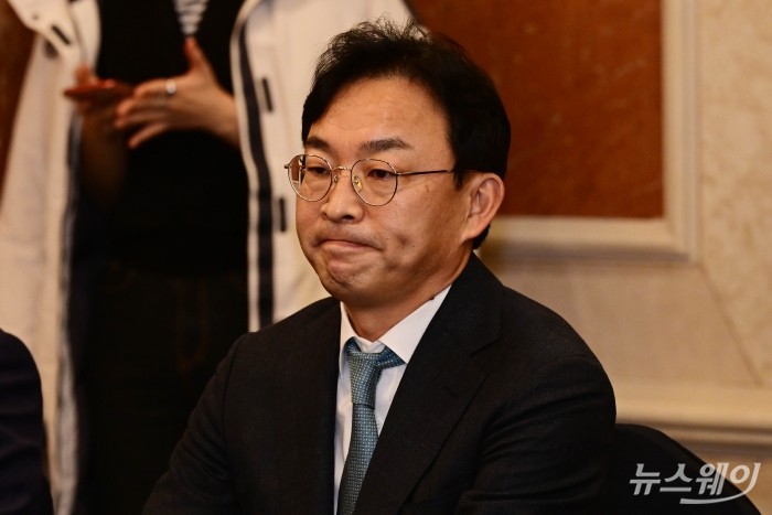 김영호 IMM프라이빗에쿼티 대표가 13일 오전 서울 여의도 켄싱턴호텔에서 열린 기관전용 사모펀드(舊PEF) 운용사 CEO 간담회에 참석해 자리하고 있다. 사진=강민석 기자 kms@newsway.co.kr