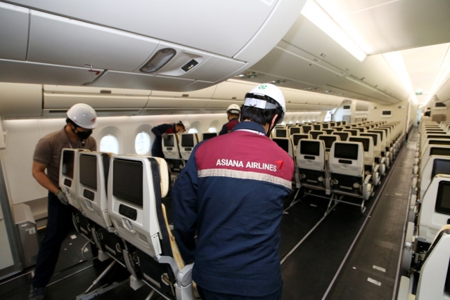 아시아나항공, 개조 화물기 2년 3개월 만에 여객기로 복원