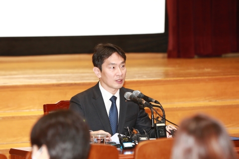 이복현 &quot;금융사, 이사회 시스템 자율적 선진화 필요&quot;