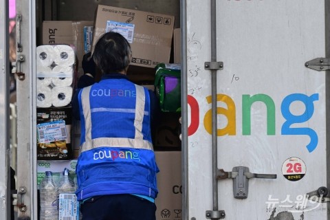 '새벽배송 금지' 논란 확산···노동계는 건강권, 업계는 생존권 호소