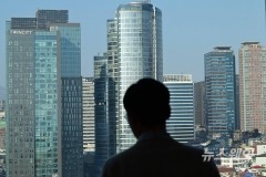 '부동산 감독원' 출범 예고···시장에 약일까 독일까