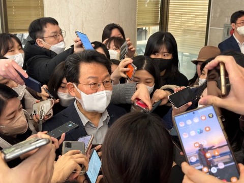 김광수 회장 &quot;은행 과점체제···진입은 정책당국 고민할 문제&quot;