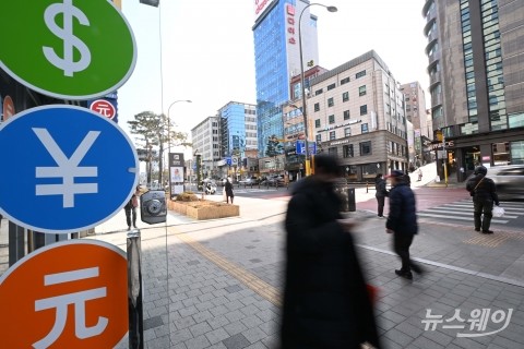 &quot;쌀 때 들어가자&quot;···지속되는 엔저에 엔화 예금 '쑥'
