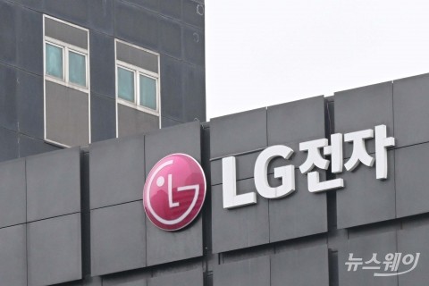 작년 LG전자 직원 평균연봉 1억원 첫 돌파···조주완 사장 17.8억원 수령