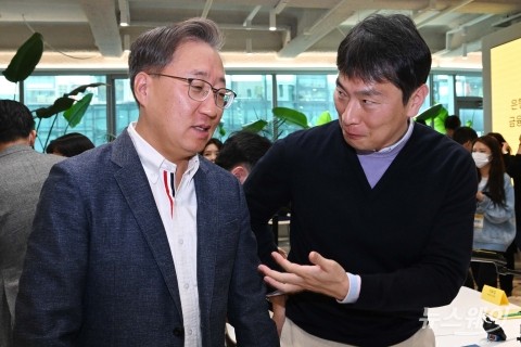 윤호영 카카오뱅크 대표, 9년 '장기집권'···신사업 확보·취약층 지원 '숙제'(종합)