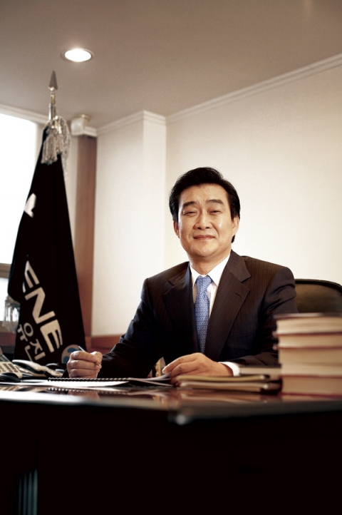 유진그룹, 3세 경영 '본격화'···유석훈 사장 승진