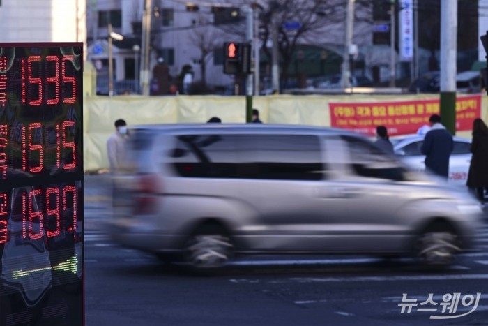 지난주에 이어 휘발유·경유 가격이 동반 상승했다. 사진=강민석 기자 kms@newsway.co.kr