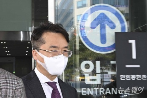 MBK의 복수?···bhc 박현종 해임의 내막