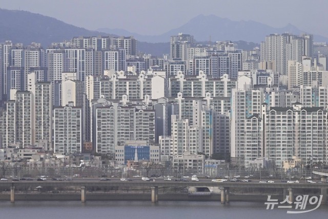 '실거주의무폐지·재초환' 국회서 또 발목