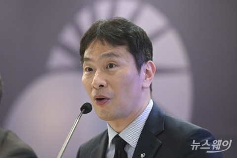 이복현 금감원장 "SVB 사태 국내선 가능성 낮아"···다음주 우리은행 방문 예정