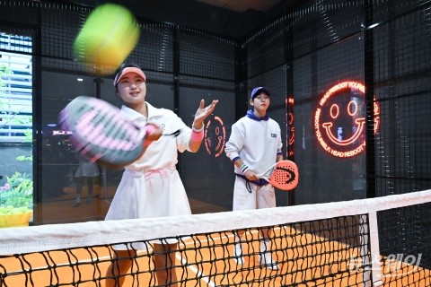 명세인 선수도 반한 '파델'···테니스 시장 공략 나선 코오롱FnC '헤드'