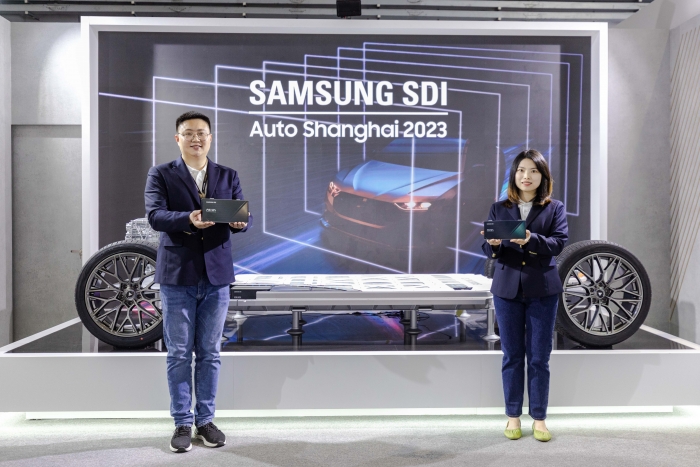 삼성SDI가 '오토 상하이 2023'에 참가해 PRiMX 배터리를 소개하고 있다 사진=삼성SDI