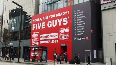 한화갤러리아, 파이브가이즈 운영 자회사 설립