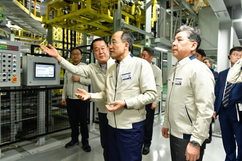 현대차, 울산에 전기차 전용공장···전동화 톱3 전략 '착착'(종합)