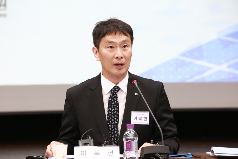 이복현 금감원장 &quot;부동산PF·자산건전성 저하 등 잠재 위험 관리 집중&quot;