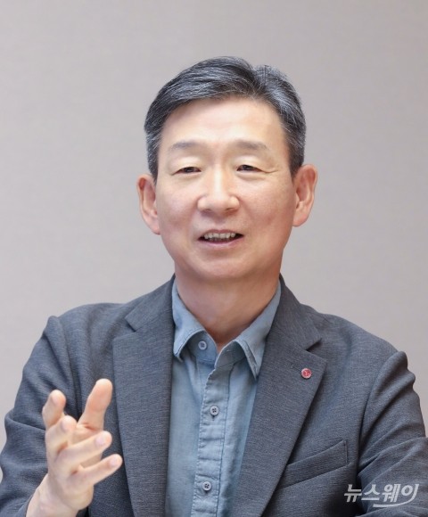 황현식 "LG유플, 어려움 겪는 소상공인 도울 것"