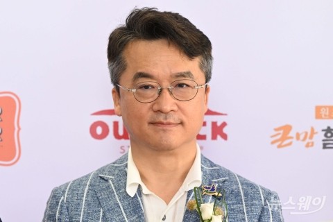 bhc 지주사, 박현종 대표 해임···고강도 경영 쇄신 돌입
