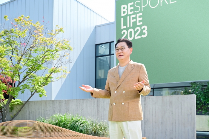 한종희 부회장이 삼성 '비스포크 라이프 2023' 글로벌 미디어데이를 진행하는 모습. 사진=삼성전자 제공