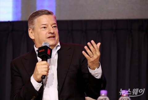 넷플릭스 계정공유 유료화···국내서도 통할까