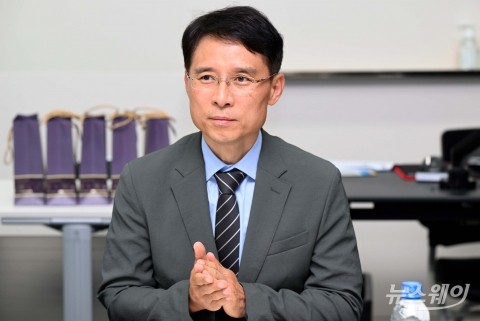'인터넷신문 저작권 보호 협약식' 참석한 박정렬 보호원장