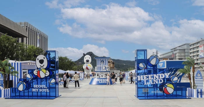 광화문광장 흰디랜드 전경. 사진=현대백화점 제공