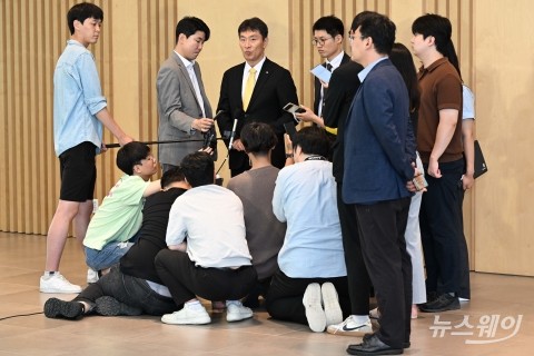 이복현 금감원장 &quot;중소기업 ESG 경영 지속적인 지원 아끼지 않을 것&quot;