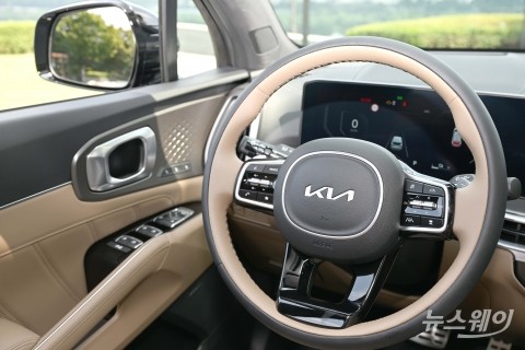 새 옷 입은 기아 '더 뉴 쏘렌토'