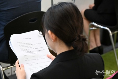 취업시장 냉바람 여전...대기업 60% "하반기 취용계획 없거나, 불확실"