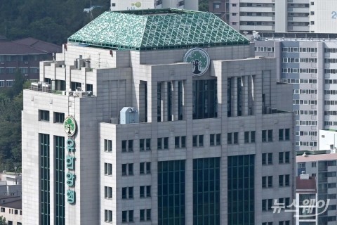 유한양행 &quot;제2의 '렉라자' 개발 박차···올해 연구비 2500억원 투입&quot;