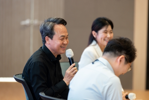 진옥동 신한금융 회장 "정도 경영엔 인내 필요···끊임없이 혁신해야"