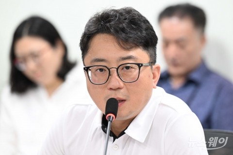 '아디다스 사태' 관련 피해사례 발표하는 가맹점주