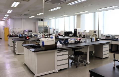 엔지켐생명과학, R&amp;D 속도 낸다···중앙연구소 확장 개소