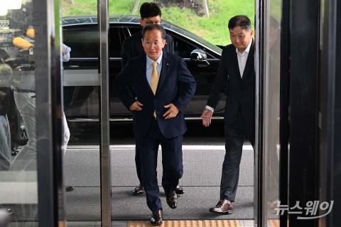 KB국민은행 본사 향하는 양종희 KB금융지주 부회장