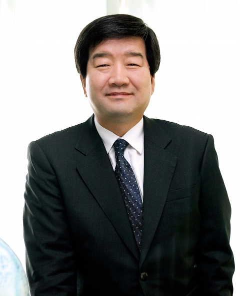 최평규 SNT 회장 &quot;대전환 시대 퍼스트무버로 세계 이끌어 나가야&quot;