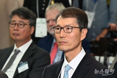 車업계 &quot;전기차 보조금 확대 환영···산업 재도약 기회&quot;