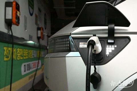 &quot;전기차 경험 정도 클수록 구매 의향 증가&quot;