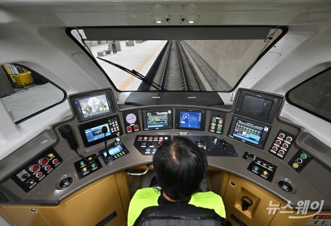 'GTX-A 실제 열차, 수서역~동탄역까지 시속 170km로 시운전