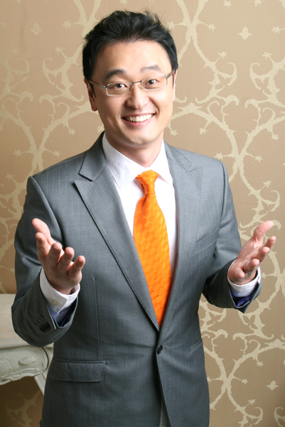 개그맨 권영찬 교수, 한부모가정 우한 미술치료 특강 진행